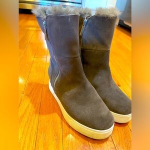 J/SLIDES Winnie Booties Taupe Nubuck and fur waterproof boots sz 7